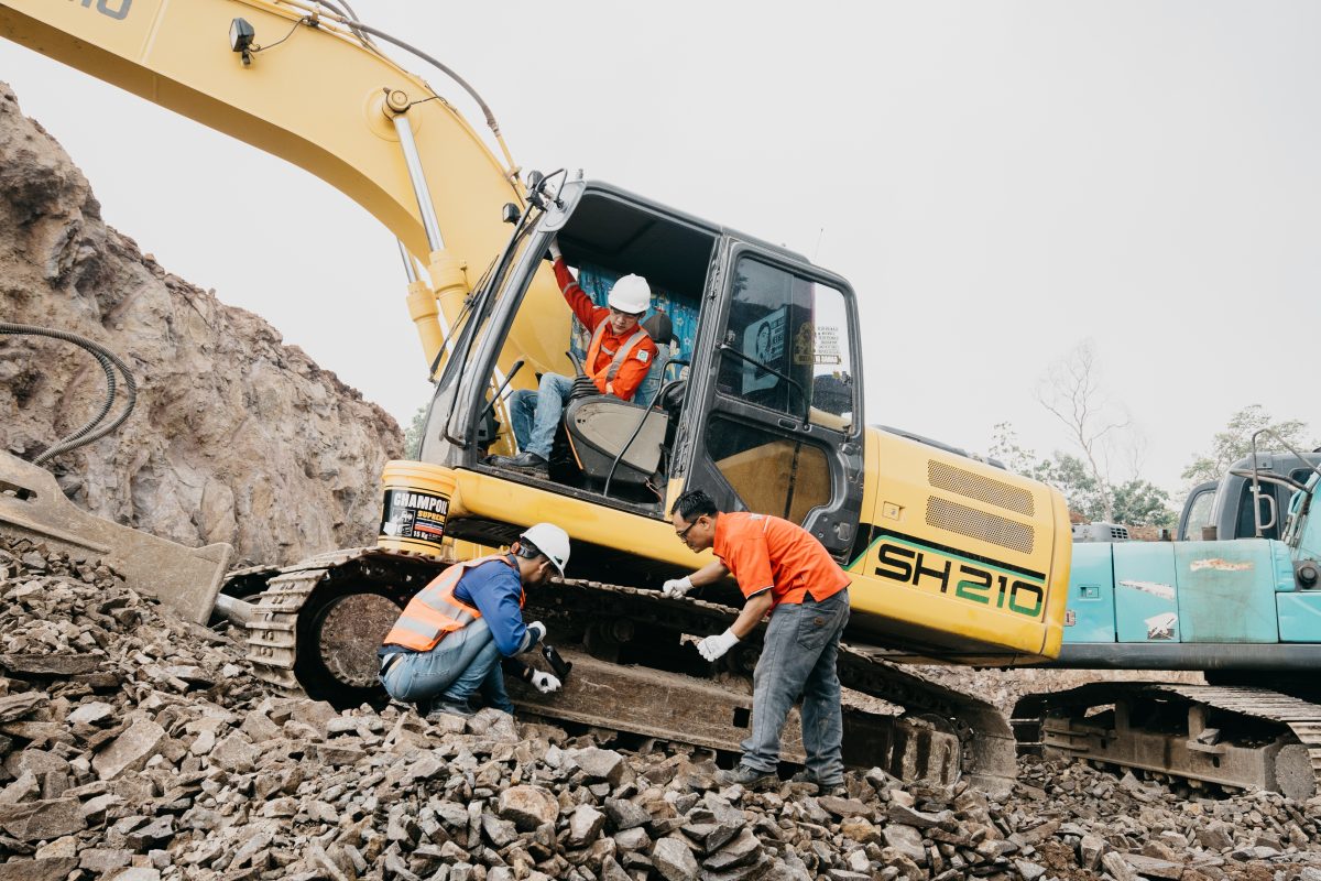 grease excavator