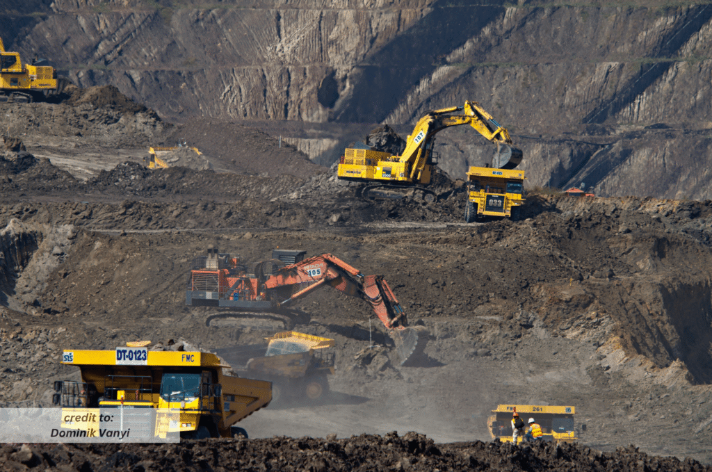 perusahaan tambang