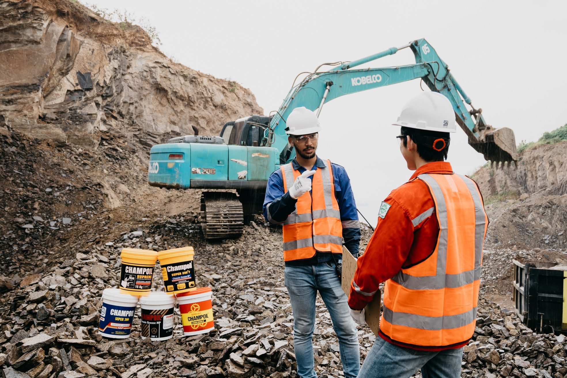 pelumas grease/gemuk dapat memperpanjang umur mesin